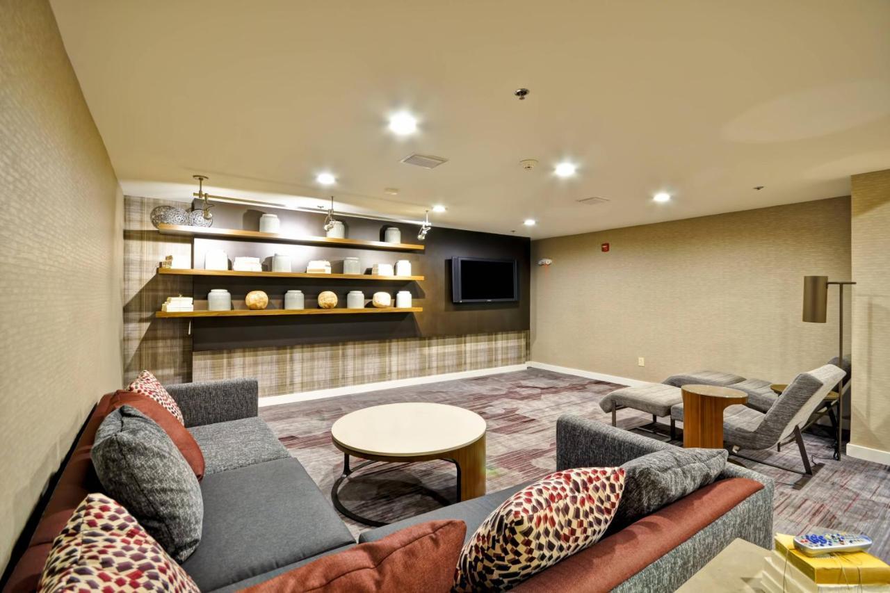 Courtyard By Marriott Jacksonville Airport/ Northeast Ngoại thất bức ảnh