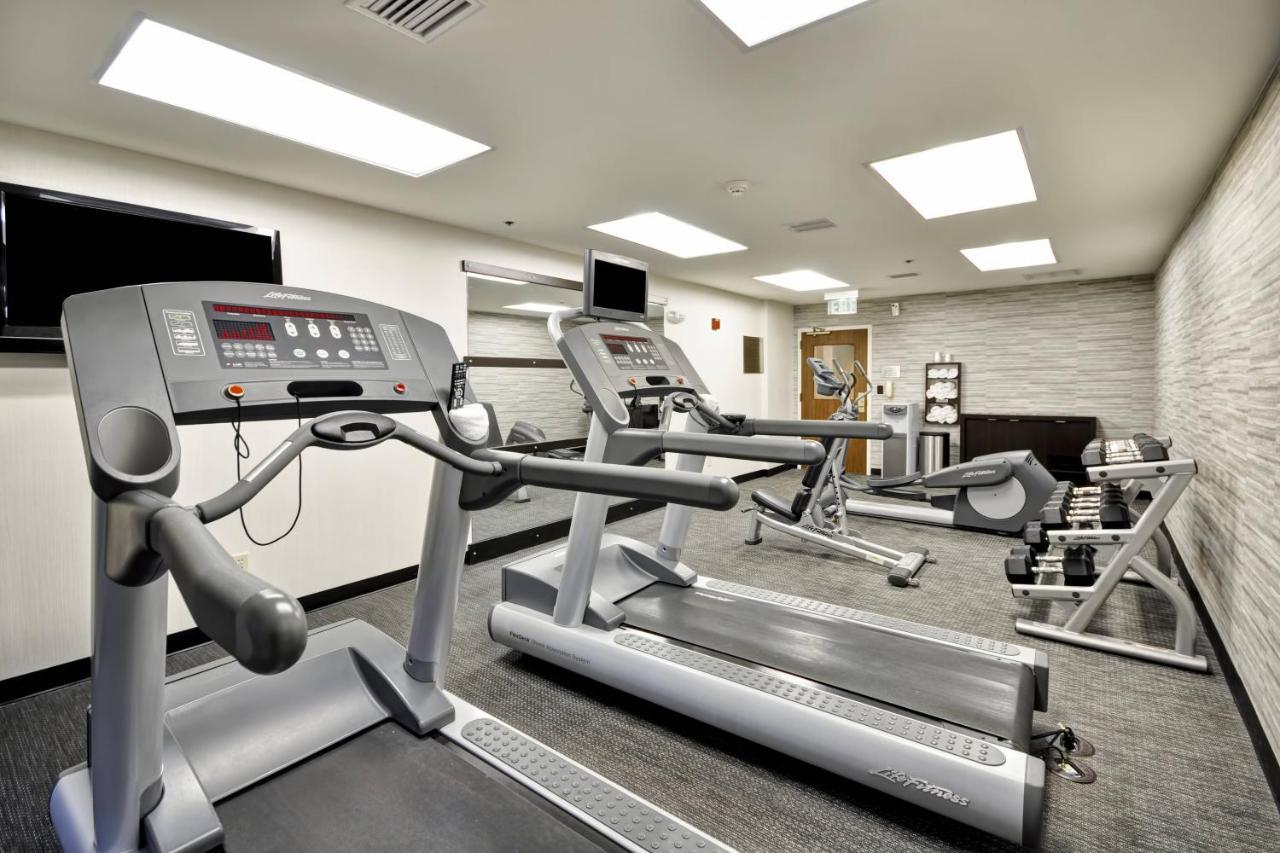 Courtyard By Marriott Jacksonville Airport/ Northeast Ngoại thất bức ảnh