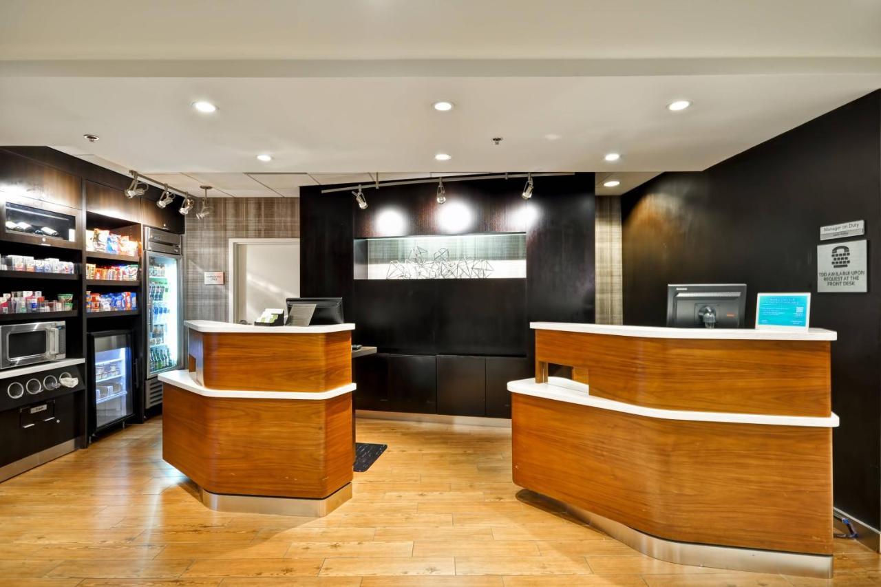 Courtyard By Marriott Jacksonville Airport/ Northeast Ngoại thất bức ảnh