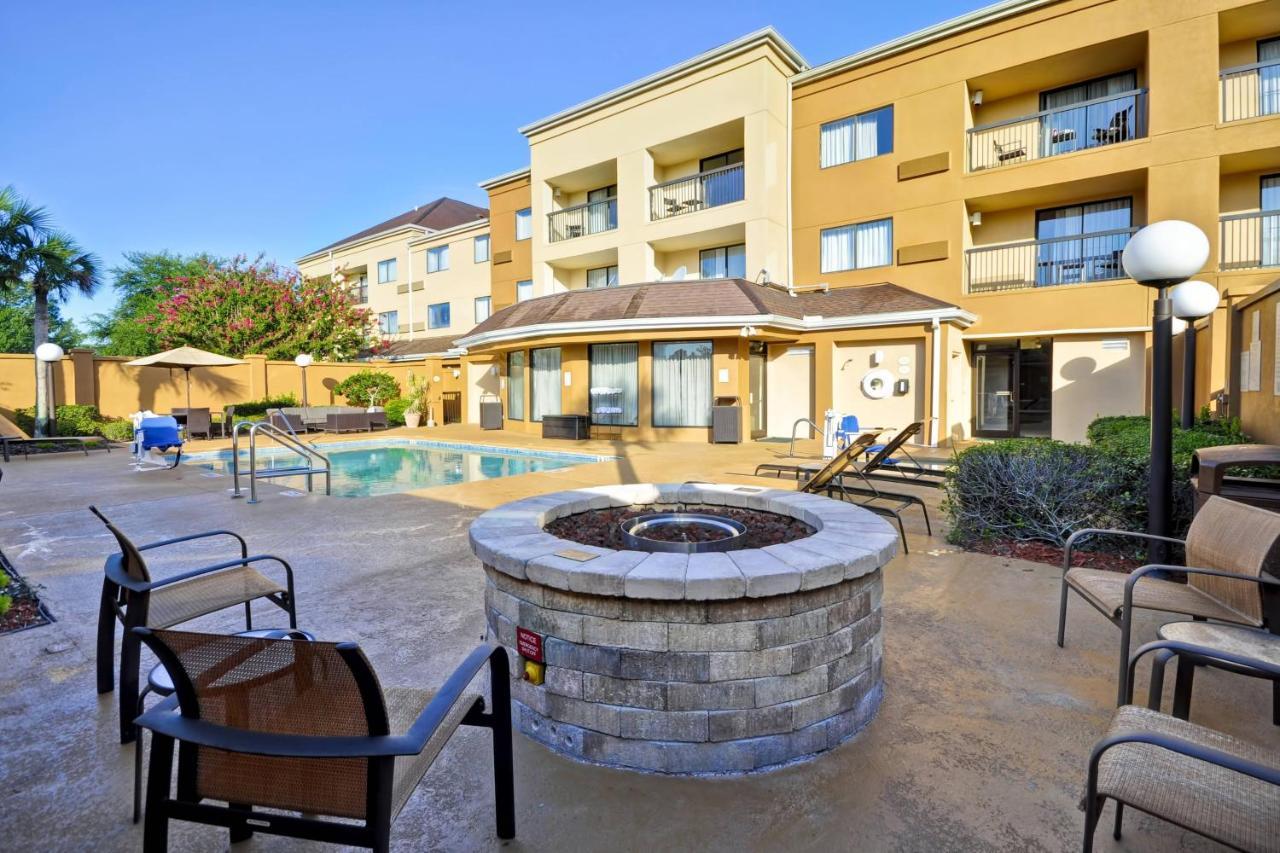 Courtyard By Marriott Jacksonville Airport/ Northeast Ngoại thất bức ảnh