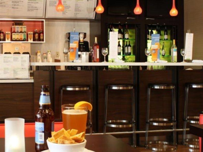 Courtyard By Marriott Jacksonville Airport/ Northeast Ngoại thất bức ảnh