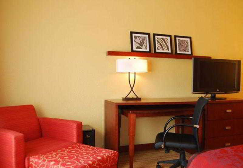 Courtyard By Marriott Jacksonville Airport/ Northeast Ngoại thất bức ảnh
