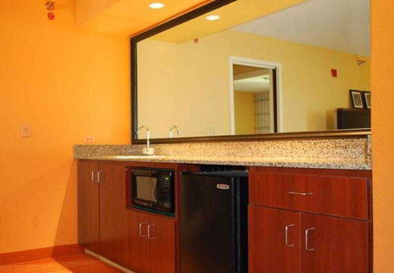 Courtyard By Marriott Jacksonville Airport/ Northeast Ngoại thất bức ảnh